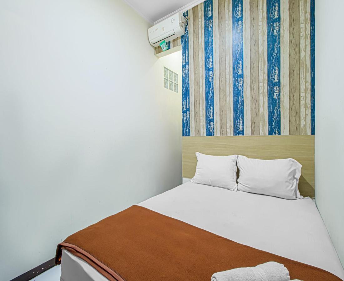 Hotel Bantal Guling Alun Alun Bandung Extérieur photo