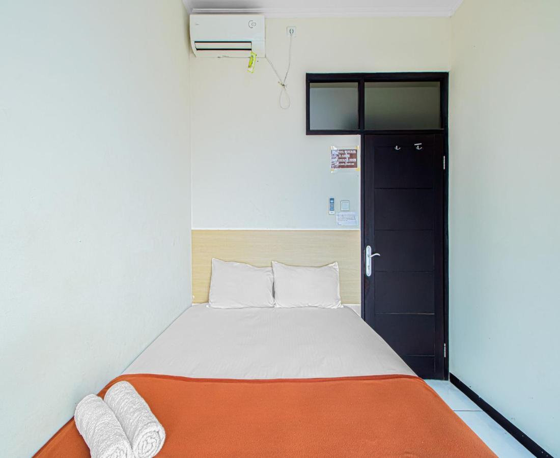 Hotel Bantal Guling Alun Alun Bandung Extérieur photo