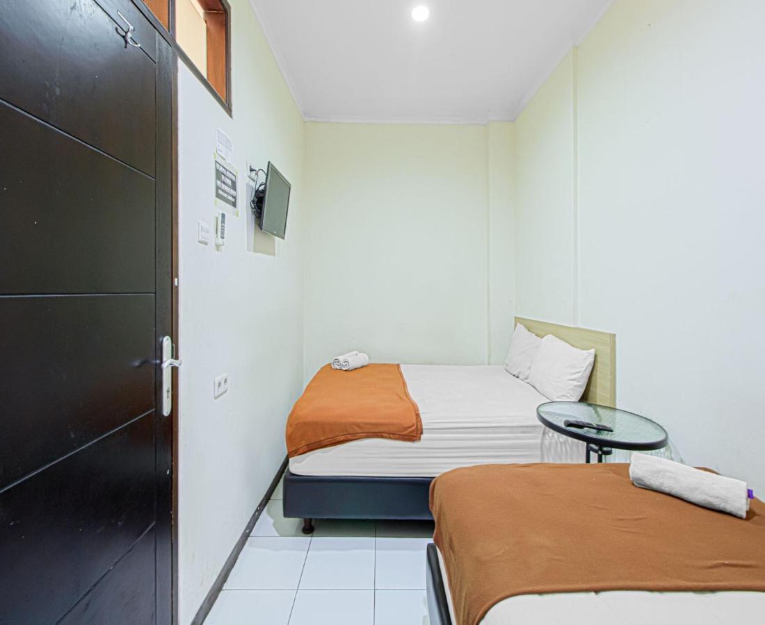 Hotel Bantal Guling Alun Alun Bandung Extérieur photo