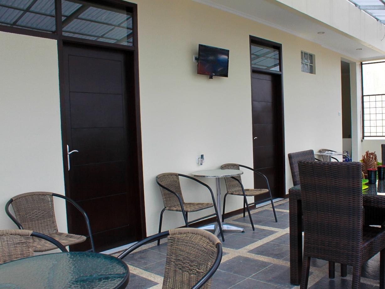 Hotel Bantal Guling Alun Alun Bandung Extérieur photo