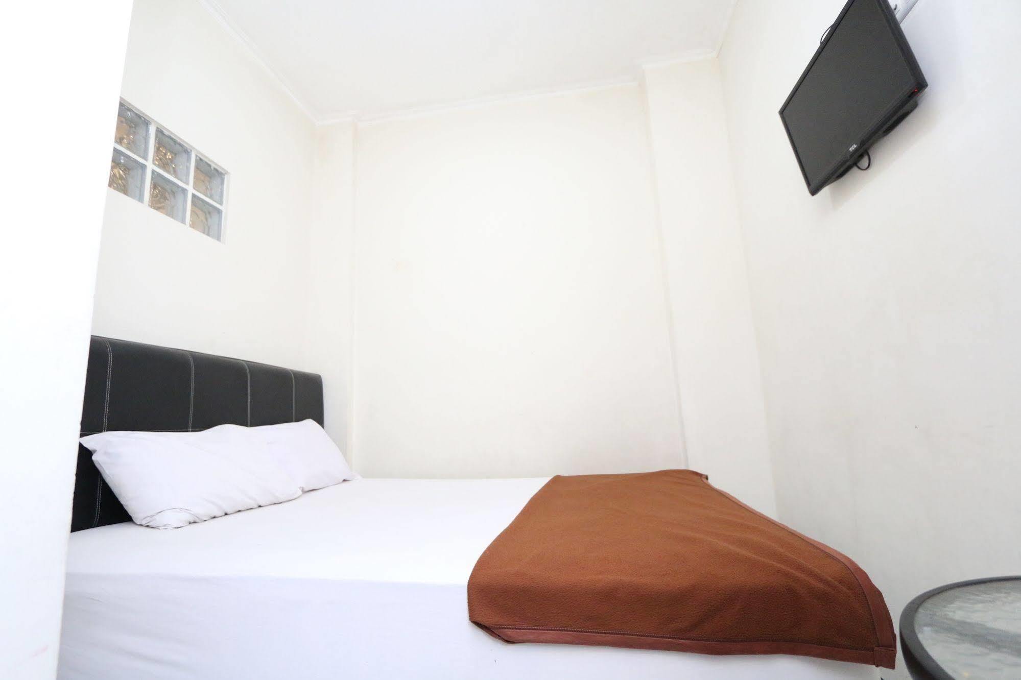 Hotel Bantal Guling Alun Alun Bandung Extérieur photo