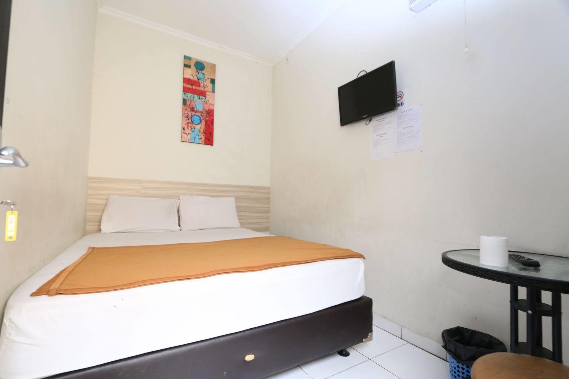 Hotel Bantal Guling Alun Alun Bandung Extérieur photo